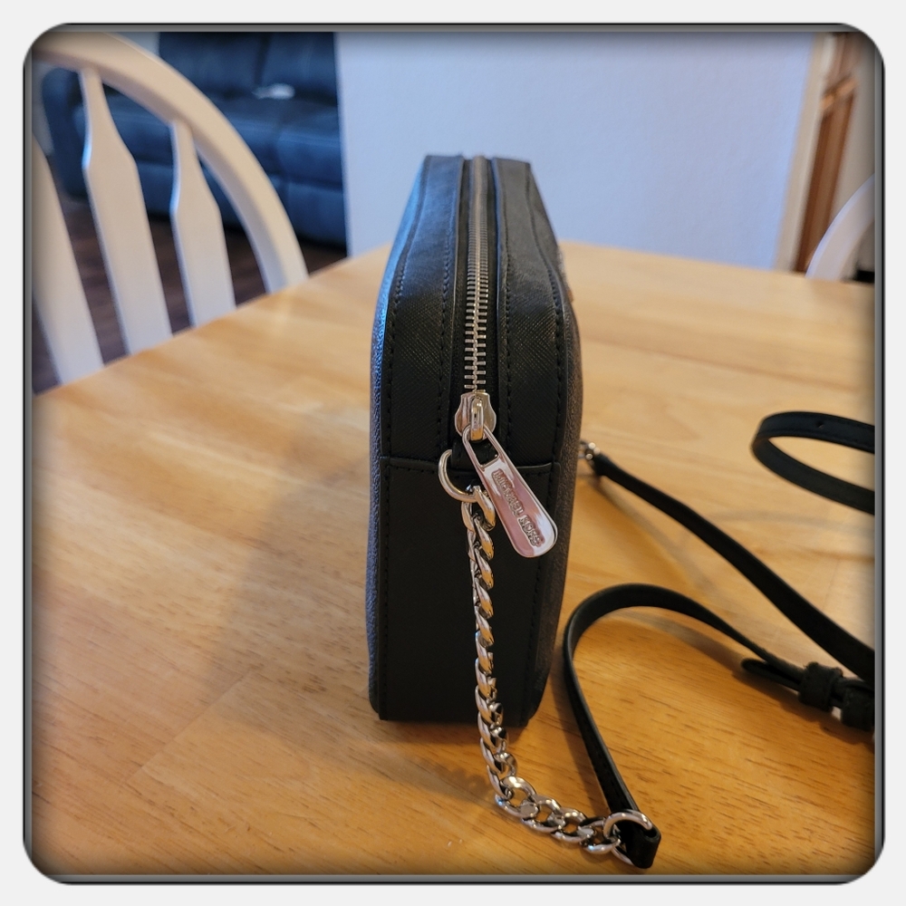 EUC Michael Kors Black Jet Set East West Large Crossbody - Picture 2 of 9